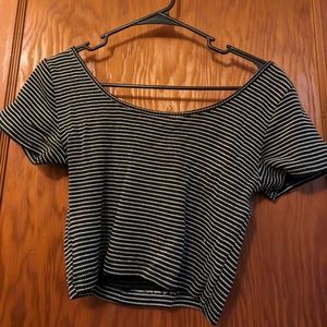 Forever 21 Black striped crop top, size L